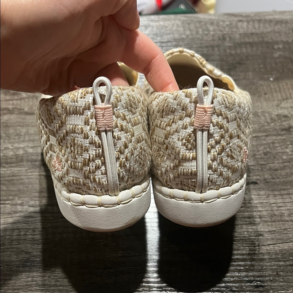 Cloudsteppers By Clarks Women's Patterned Flats -… - image 3